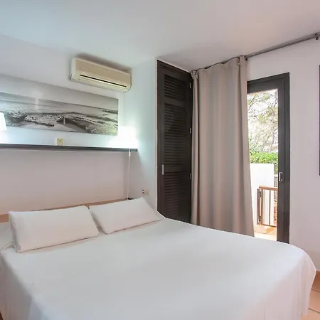 Club Cala Azul Hotel