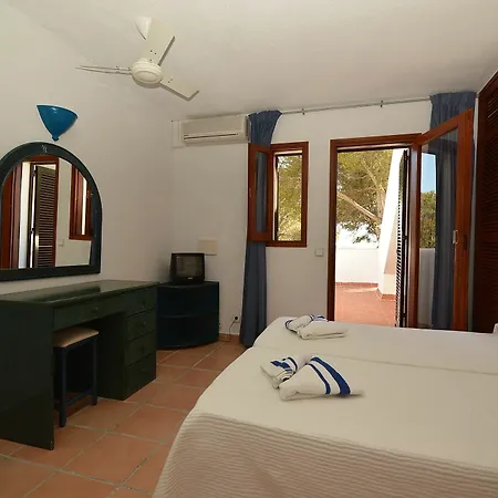 Hotel Club Cala Azul 3*